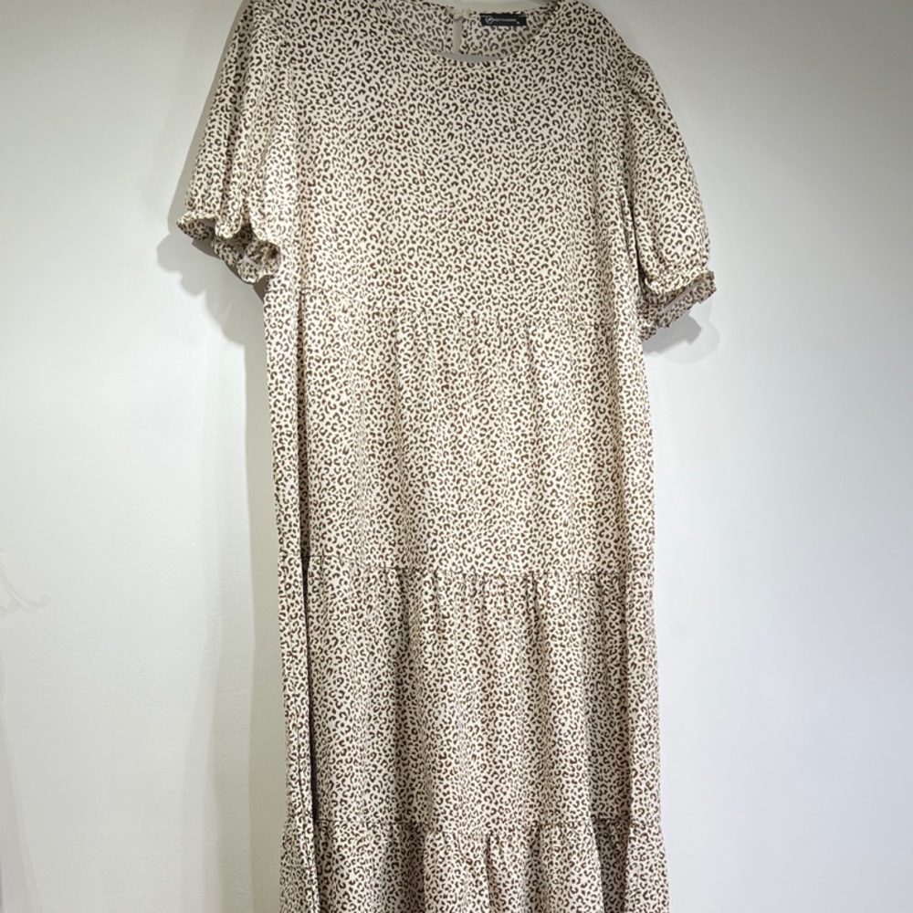 Cream Leopard Print Maxi Dress size XL